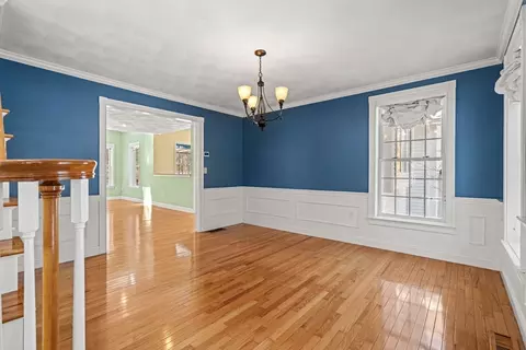 Living - 125 Adams St, Dunstable, MA 01827 photo 7 of 7