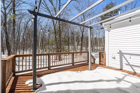 Exterior - 125 Adams St, Dunstable, MA 01827 photo 3 of 4