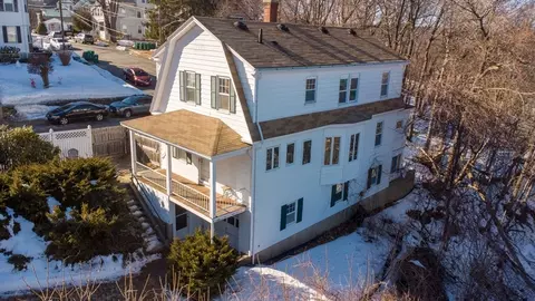 89 Elizabeth St, Fitchburg, MA 01420