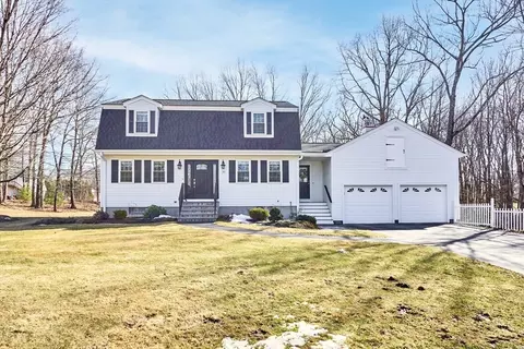 37 Thomas Farm Cir, Shrewsbury, MA 01545
