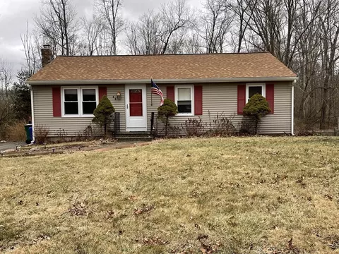45 Handy St, Attleboro, MA 02703