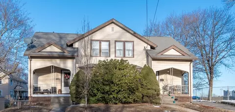 80 S Main St #80, Uxbridge, MA 01569