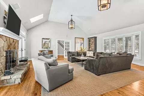 56 Lantern Ln, Needham, MA 02492 photo 17