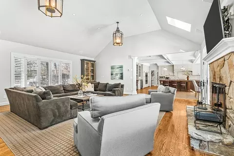 56 Lantern Ln, Needham, MA 02492 photo 18