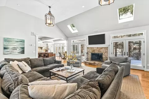 56 Lantern Ln, Needham, MA 02492 photo 15