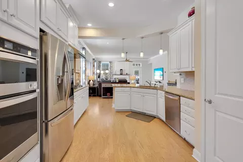 32 Pine Tree Dr #32, Methuen, MA 01844 photo 11
