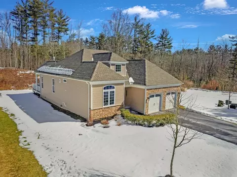 32 Pine Tree Dr #32, Methuen, MA 01844 photo 2