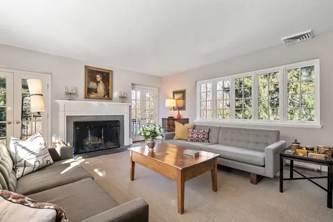 8 Schoolmaster Ln, Dedham, MA 02026 photo 6