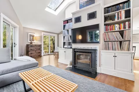 8 Schoolmaster Ln, Dedham, MA 02026 photo 18