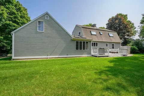 Exterior - 17 Cedar Point Cir, Barnstable, MA 02632 photo 11 of 14