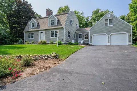 Exterior - 17 Cedar Point Cir, Barnstable, MA 02632 photo 2 of 14