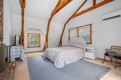 Bedroom - 17 Cedar Point Cir, Barnstable, MA 02632 photo 1 of 6