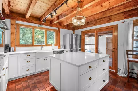 Kitchen - 17 Cedar Point Cir, Barnstable, MA 02632 photo 1 of 5