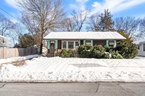 6 Oak Knoll Rd, Natick, MA 01760