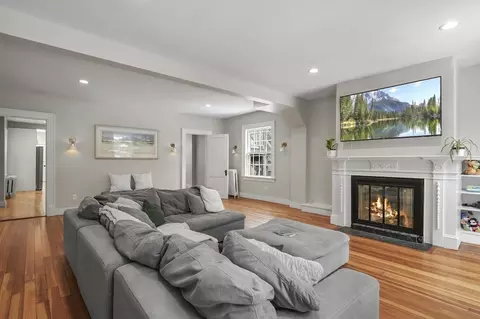 40 Haskell St, Beverly, MA 01915 photo 3