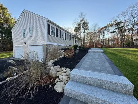 12 Dorcas Dr, Barnstable, MA 02630 photo 2