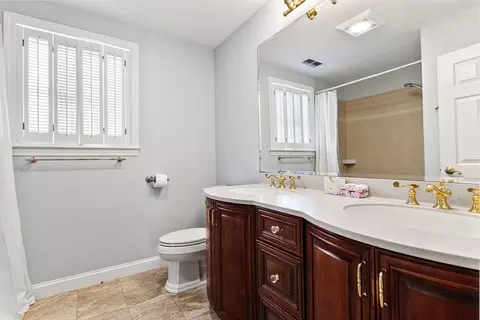 Bath - 3 Independence Cir, Beverly, MA 01915 photo 3 of 4