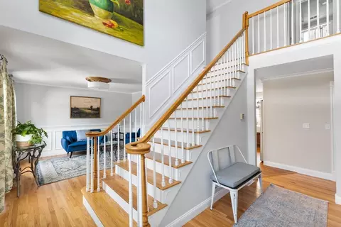 Entry Way - 3 Independence Cir, Beverly, MA 01915 photo 1 of 1