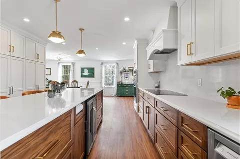 Kitchen - 3 Independence Cir, Beverly, MA 01915 photo 2 of 3