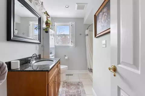 Bath - 3 Independence Cir, Beverly, MA 01915 photo 1 of 4