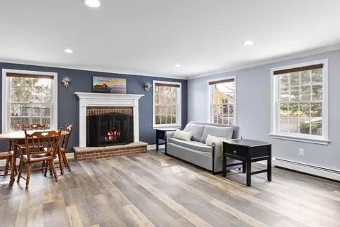 Living - 3 Independence Cir, Beverly, MA 01915 photo 6 of 6