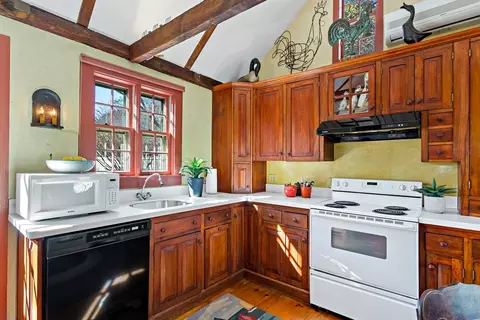 303 Phinneys Ln, Barnstable, MA 02630 photo 24