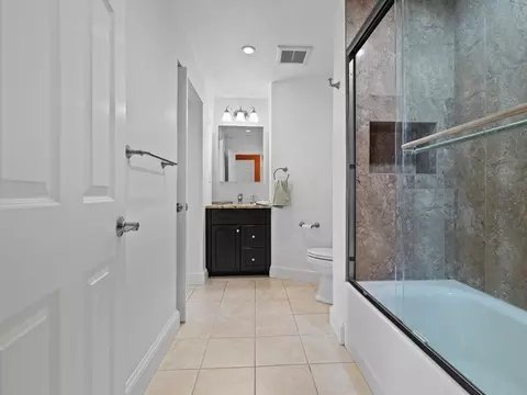101 Summit Ave #C, Brookline, MA 02446 photo 17