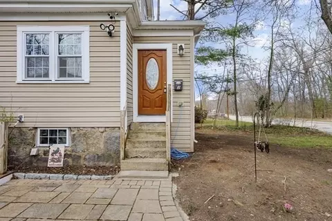 166 Town St #2, Braintree, MA 02184