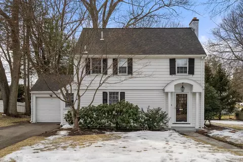 6 Earle Rd, Wellesley, MA 02481