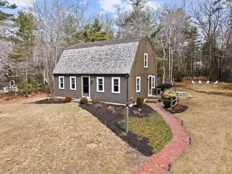 142 Parker St, Norwell, MA 02061