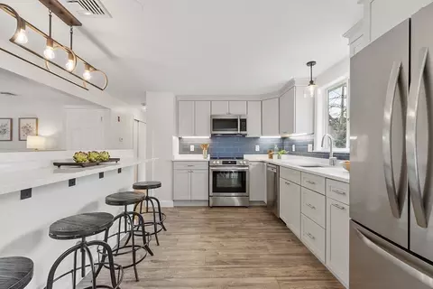 4 Parkman Rd, Reading, MA 01867 photo 5