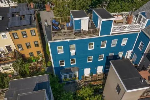 64 Sullivan St #4, Boston, MA 02129