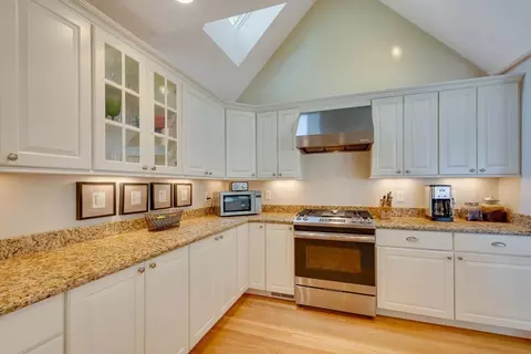14 Shady Ln, Needham, MA 02492 photo 13
