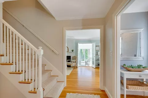 14 Shady Ln, Needham, MA 02492 photo 3