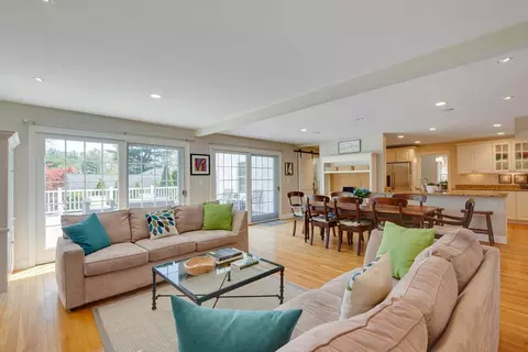 14 Shady Ln, Needham, MA 02492 photo 17