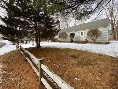 25 Arnold Rd, Hingham, MA 02043 photo 3