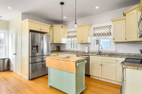 49 Prospect St, Georgetown, MA 01833 photo 17
