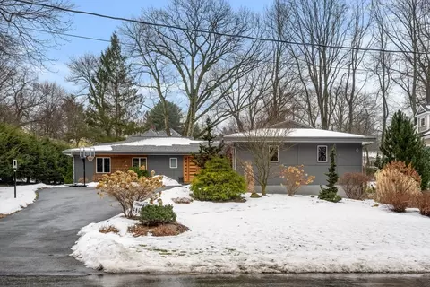 8 Philip Rd, Lexington, MA 02421