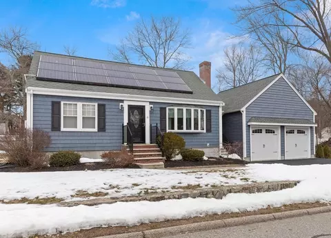 6 Keyes Rd, Billerica, MA 01821