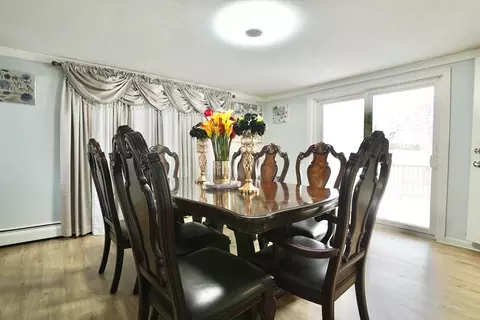 Dining - 46 Kane St, Springfield, MA 01119 photo 2 of 2