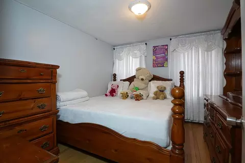 Bedroom - 46 Kane St, Springfield, MA 01119 photo 1 of 4