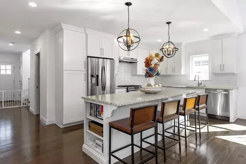 23 Rosewood Cir, Mashpee, MA 02649