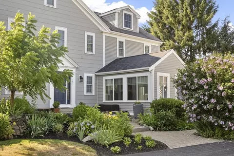 191 Centre St, Danvers, MA 01923 photo 3