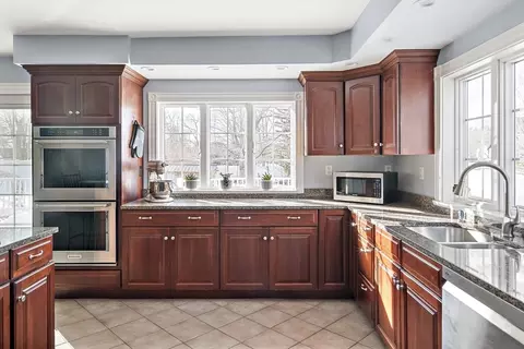 191 Centre St, Danvers, MA 01923 photo 12