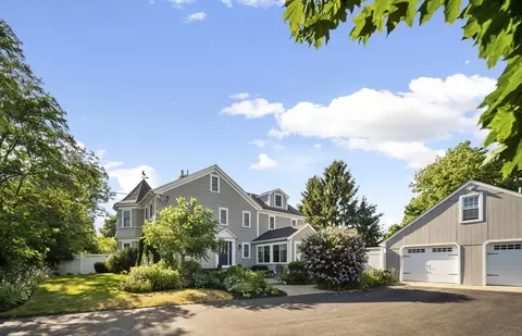 191 Centre St, Danvers, MA 01923 photo 2