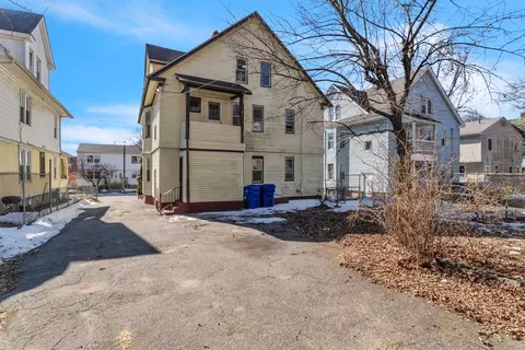 171 Massasoit St, Springfield, MA 01107 photo 42