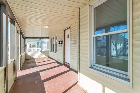 171 Massasoit St, Springfield, MA 01107 photo 3