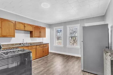 171 Massasoit St, Springfield, MA 01107 photo 22