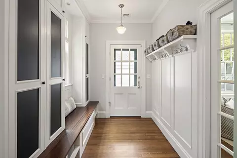 Entry Way - 19 Rangeley Rd, Winchester, MA 01890 photo 4 of 4