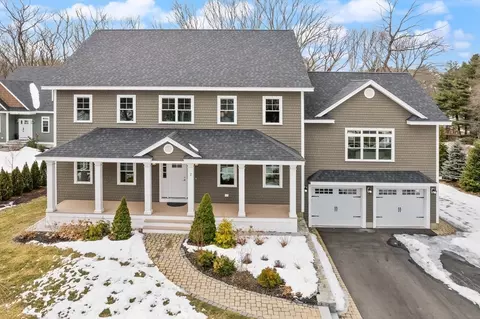 2 Mill Pond Ln, Burlington, MA 01803